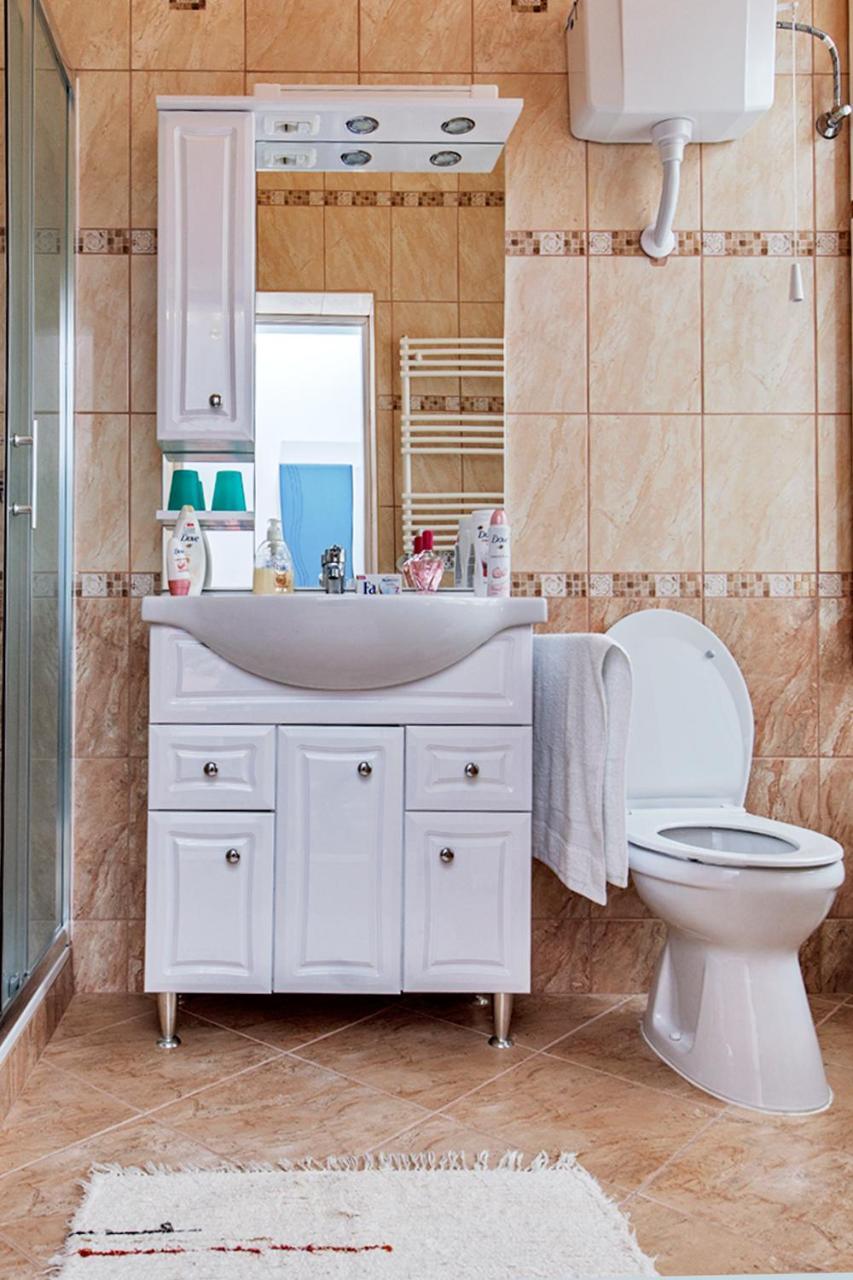 Arany Csillag Apartman Егер Екстериор снимка