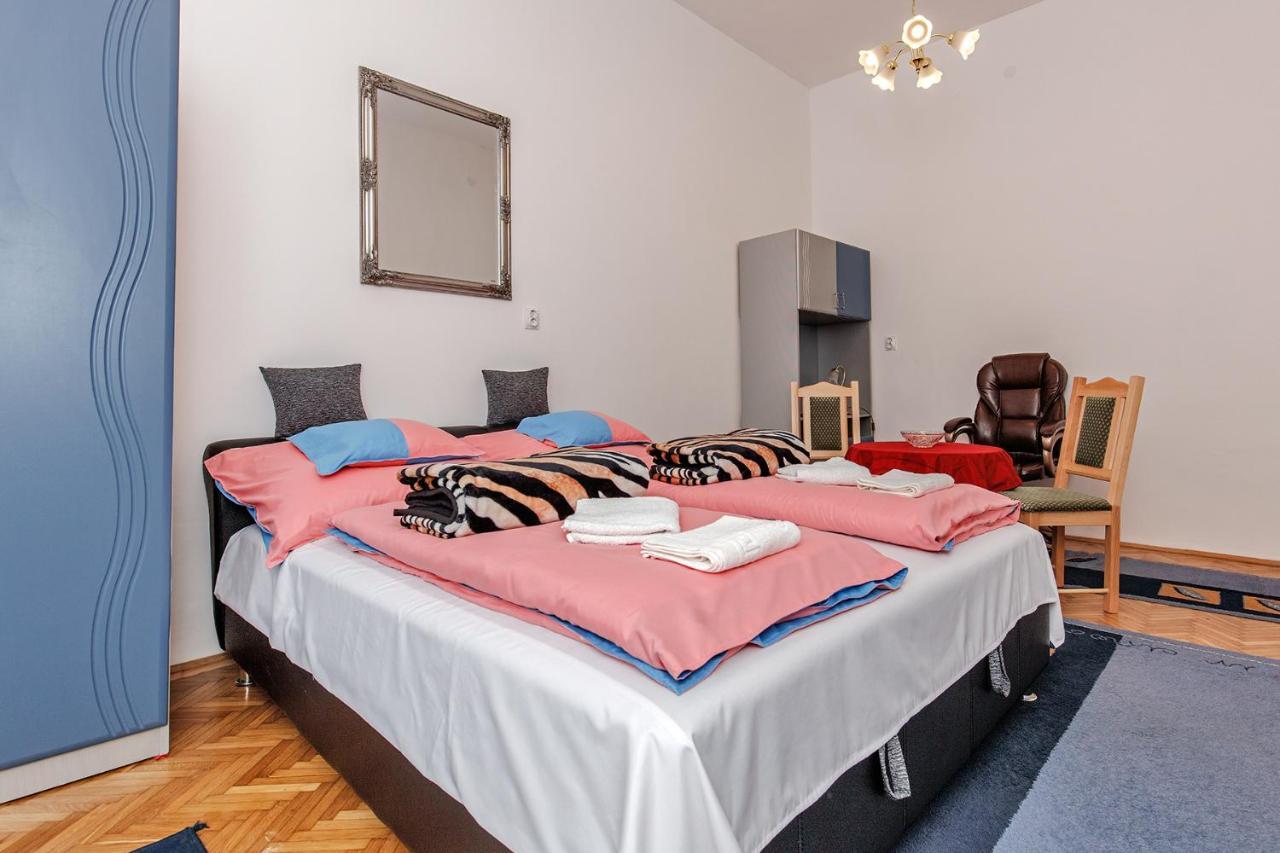 Arany Csillag Apartman Егер Екстериор снимка